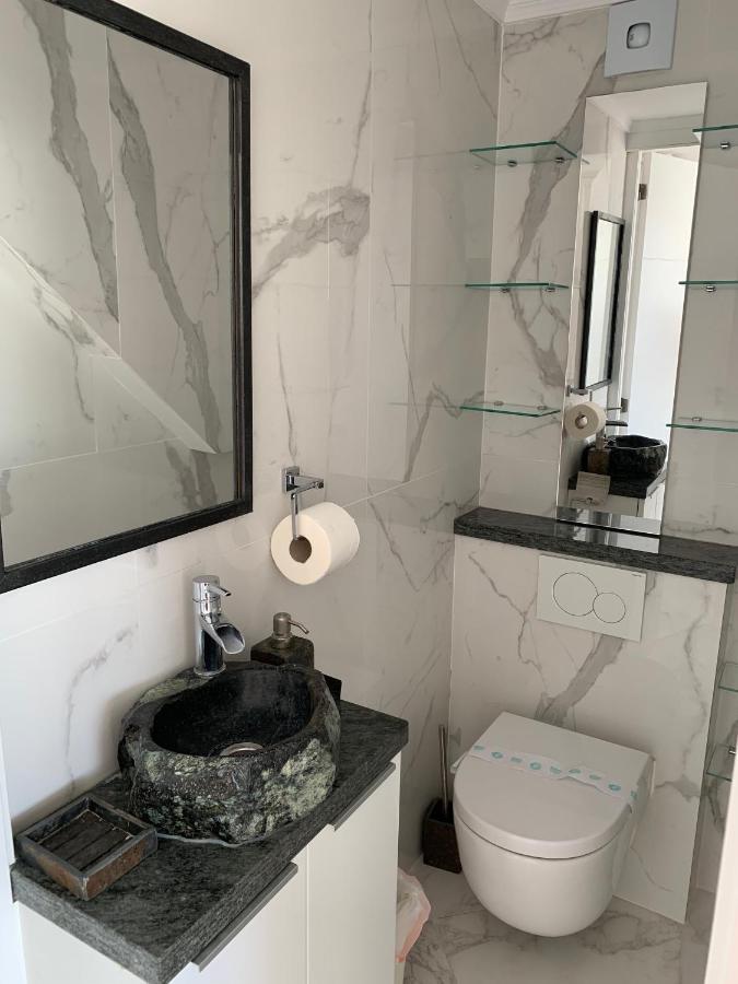 Apartemen Skol 927a - Beachfront Luxury Penthouse